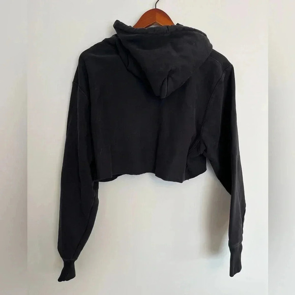 Champion cropped boxy Sweatshirt in black size medium - Picture 3 of 6